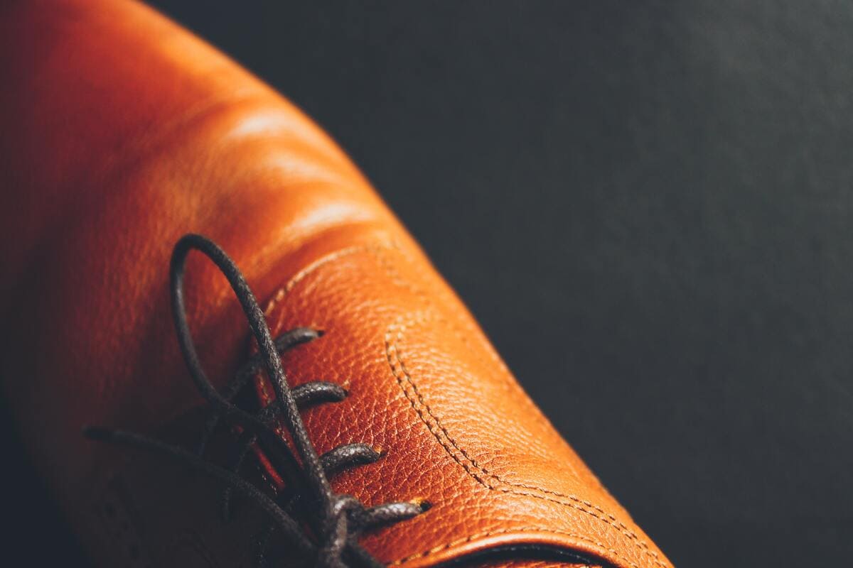 Changer la couleur de vos chaussures cuir avec la Teinture au Drapeau